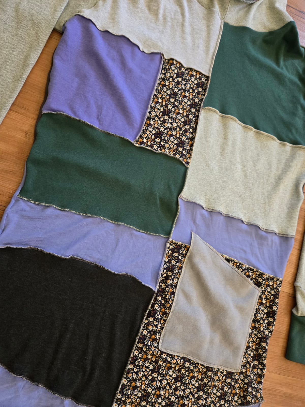 Medium Dharma Hoody