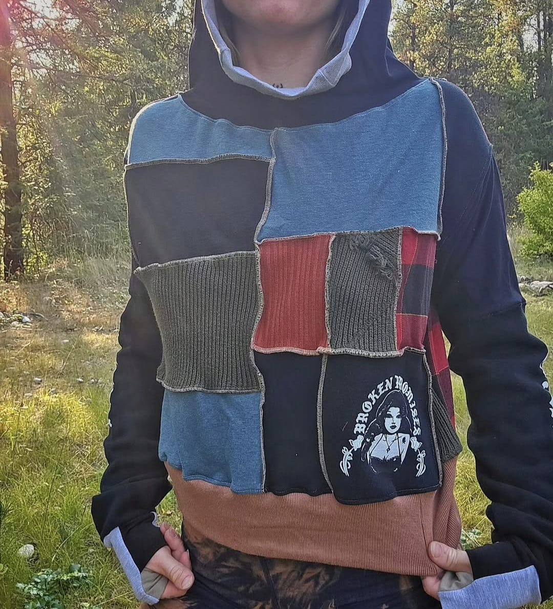 Custom Metta Hoody